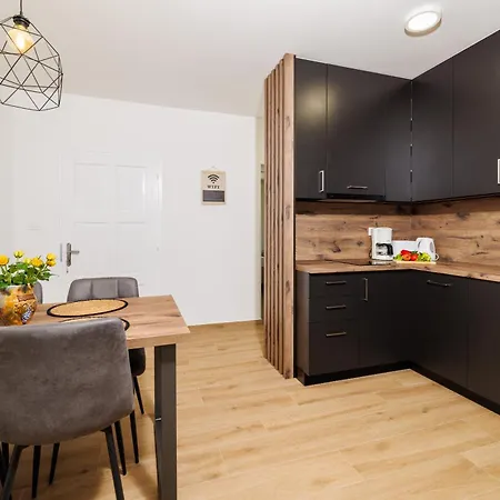 Viktorija * Jadranovo