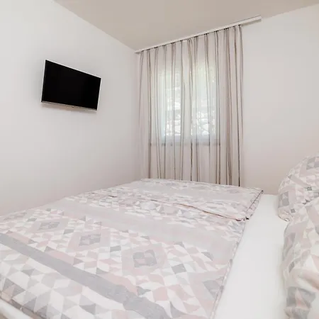 Viktorija Apartamento Jadranovo