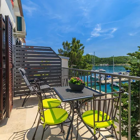 Apartamento Viktorija Jadranovo