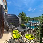 Apartamento Viktorija Jadranovo