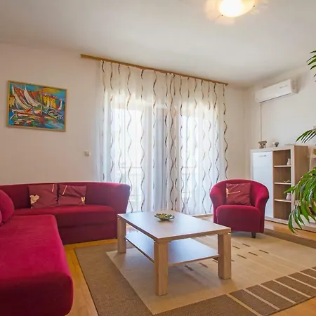 Viktorija Apartman Jadranovo
