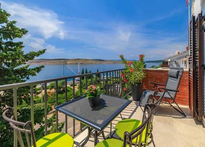 Viktorija Apartman Jadranovo